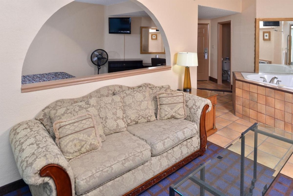 Economy Inn Ardmore Image 10