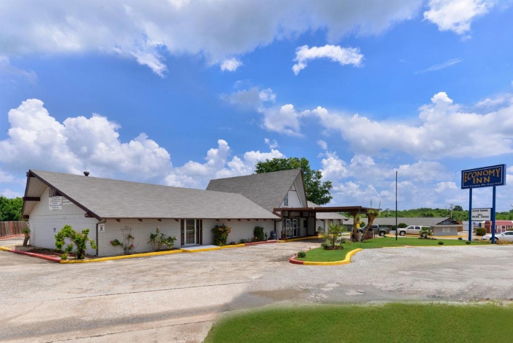 Economy Inn Ardmore Image 14