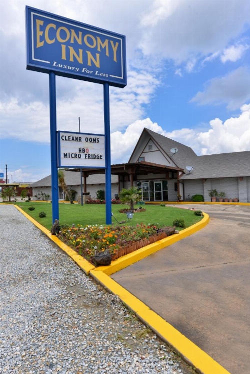 Economy Inn Ardmore image 22